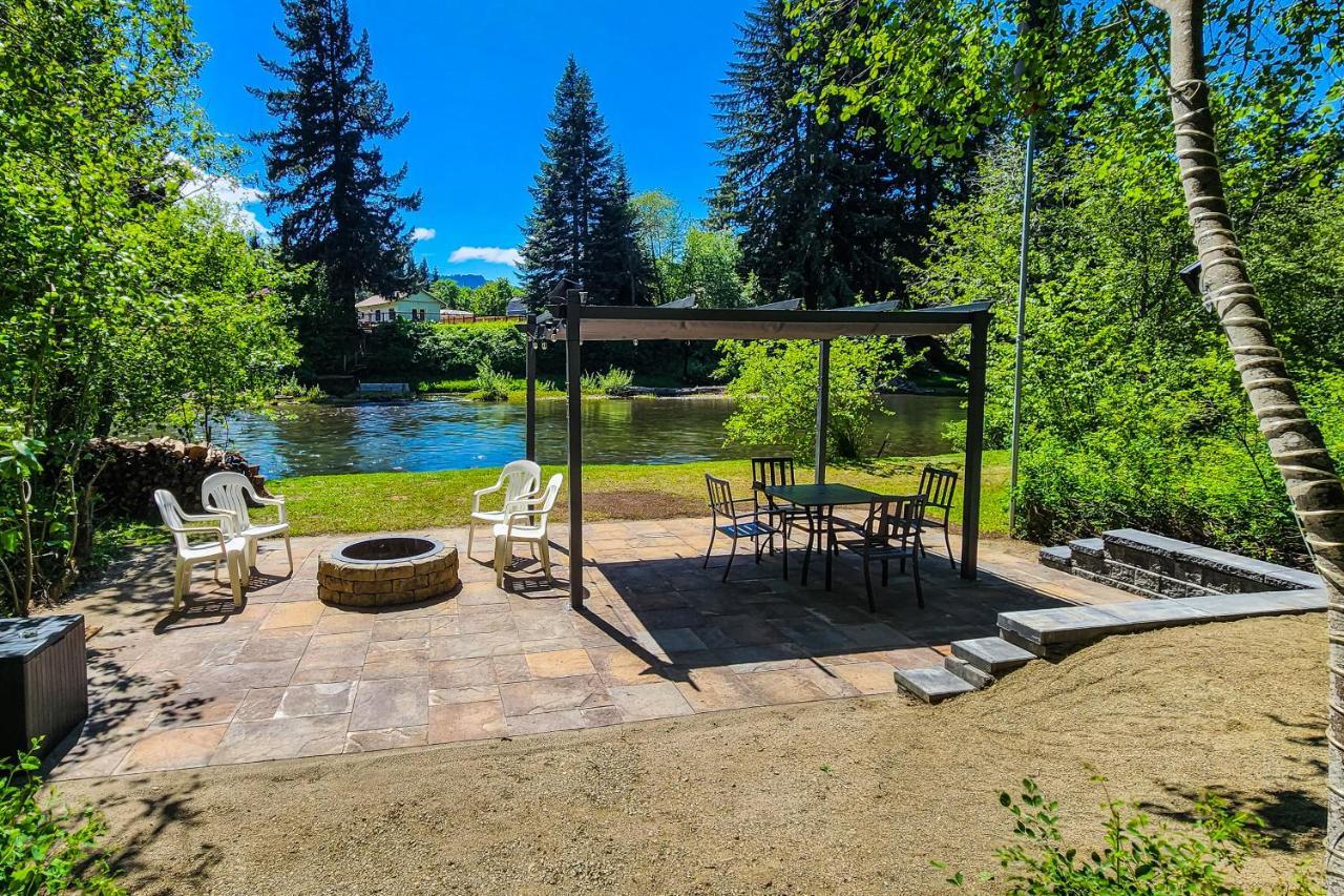 Yakima River Cabin クレエルム エクステリア 写真